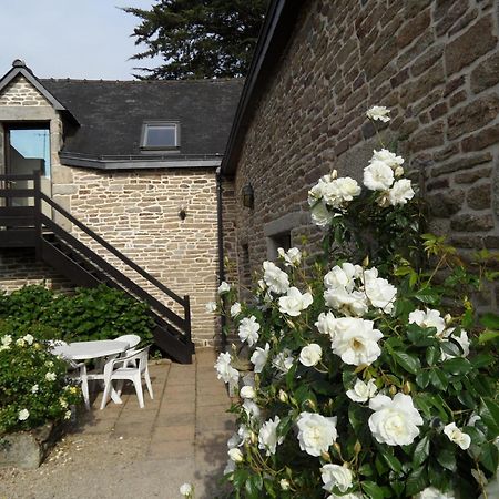 Les Pieds Dans L'Herbe Bed & Breakfast Rosporden Dış mekan fotoğraf